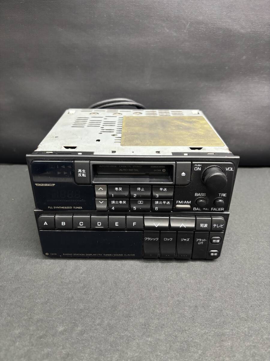 中古】セドリック グロリア Y34 純正 木目 オーディオ CD PN-2186B