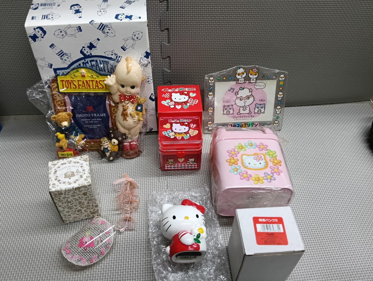 新品】□即決□ ハローキティ コロコロクリリン ジオラマ カップ
