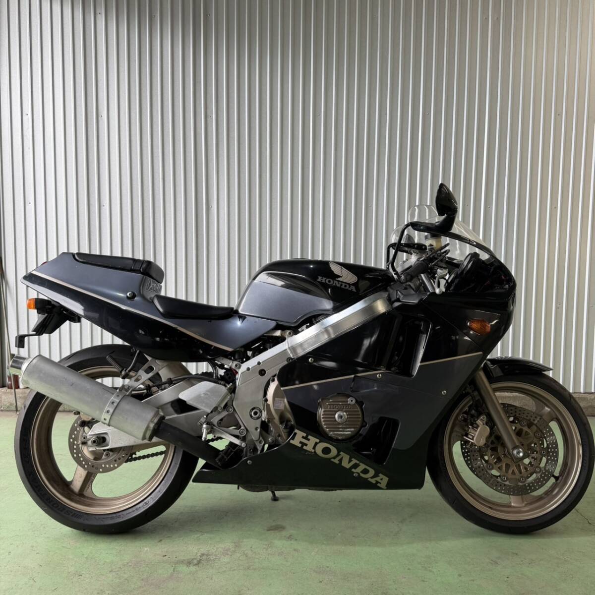新品】ネコ目 CNC アルミ削り出し ネコメ CBR400RR風 ヘッドライト