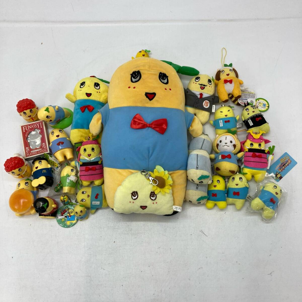 ふなっしー　ぬいぐるみ＆マスコット　3コセット ご当地　中古品 中古】T29○ふなっしー 着ぐるみ 人形 本物サイズ ご当地キャラクター