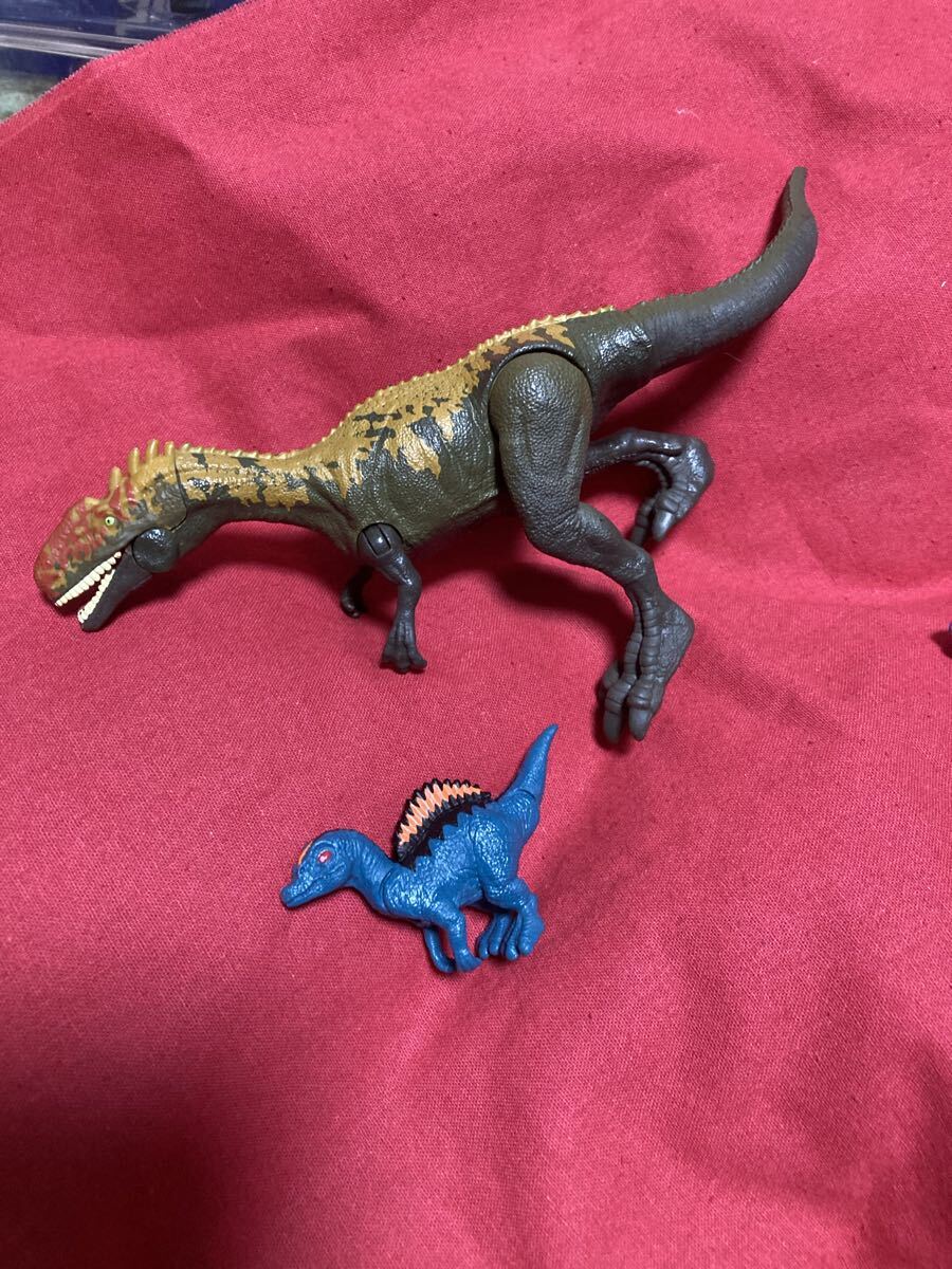 新品】□□ジュラシックワールド ペアアクションフィギュア ジャイロ