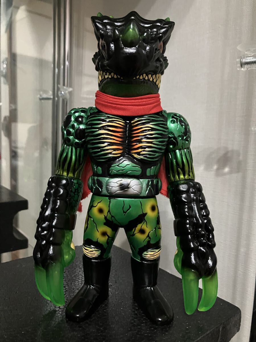 ヒラリークリキントン ドラコマン 蓄光 GID リアルヘッド塗装 気合い
