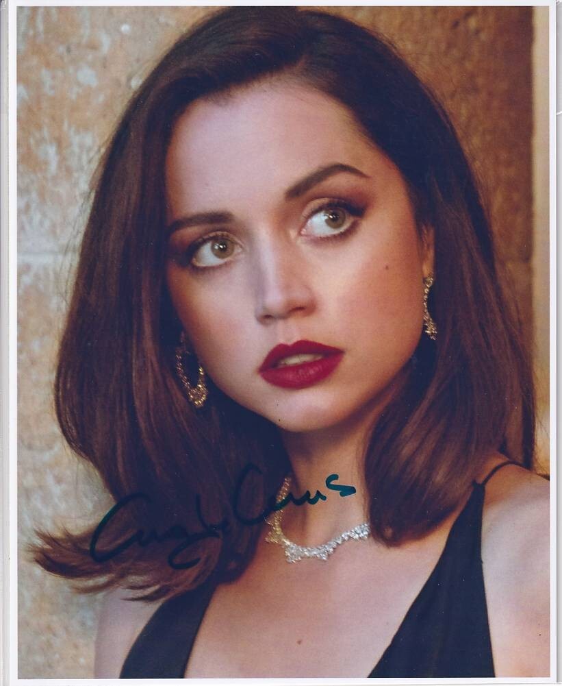新品】アナ・デ・アルマス 直筆サインフォト/写真 Ana de Armasの落札