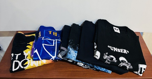 UVER world / 2016 アリーナツアー / ウーバーワールド □ size S / 黒
