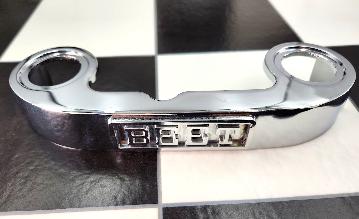 GT380 GS400 GS400L RG250 SUZUKI ザリ 当時物 純正品 エンブレム 三又