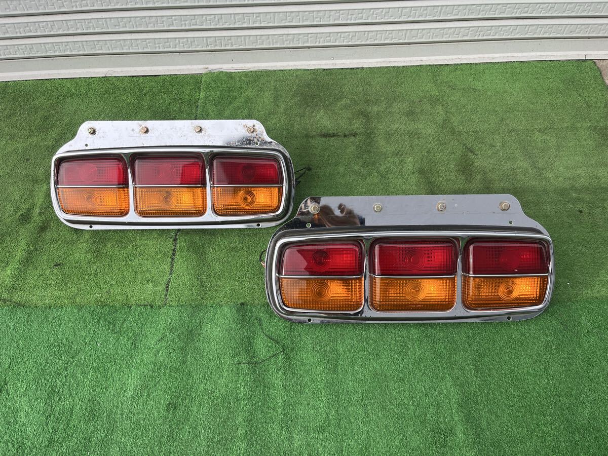 新品】新品 元箱入 3連 バステールランプ トラック 左右LR各1計2個組