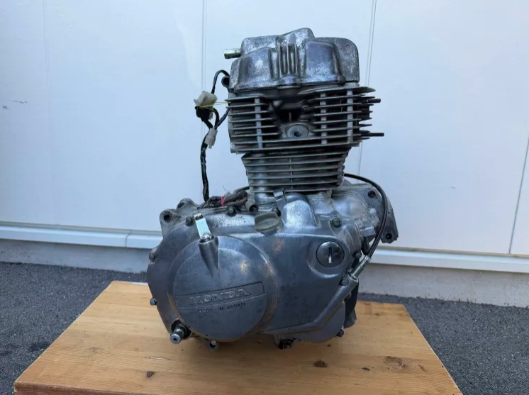 CB250T CB400T CB250N CB400N エンジン クラッチカバー メッキ ホーク
