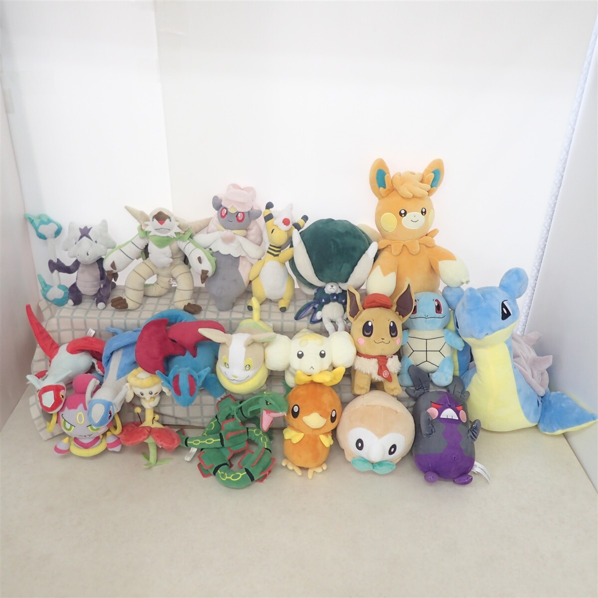 TOMY ラティオス＆ラティアス ポケモン ペアぬいぐるみ の落札情報詳細