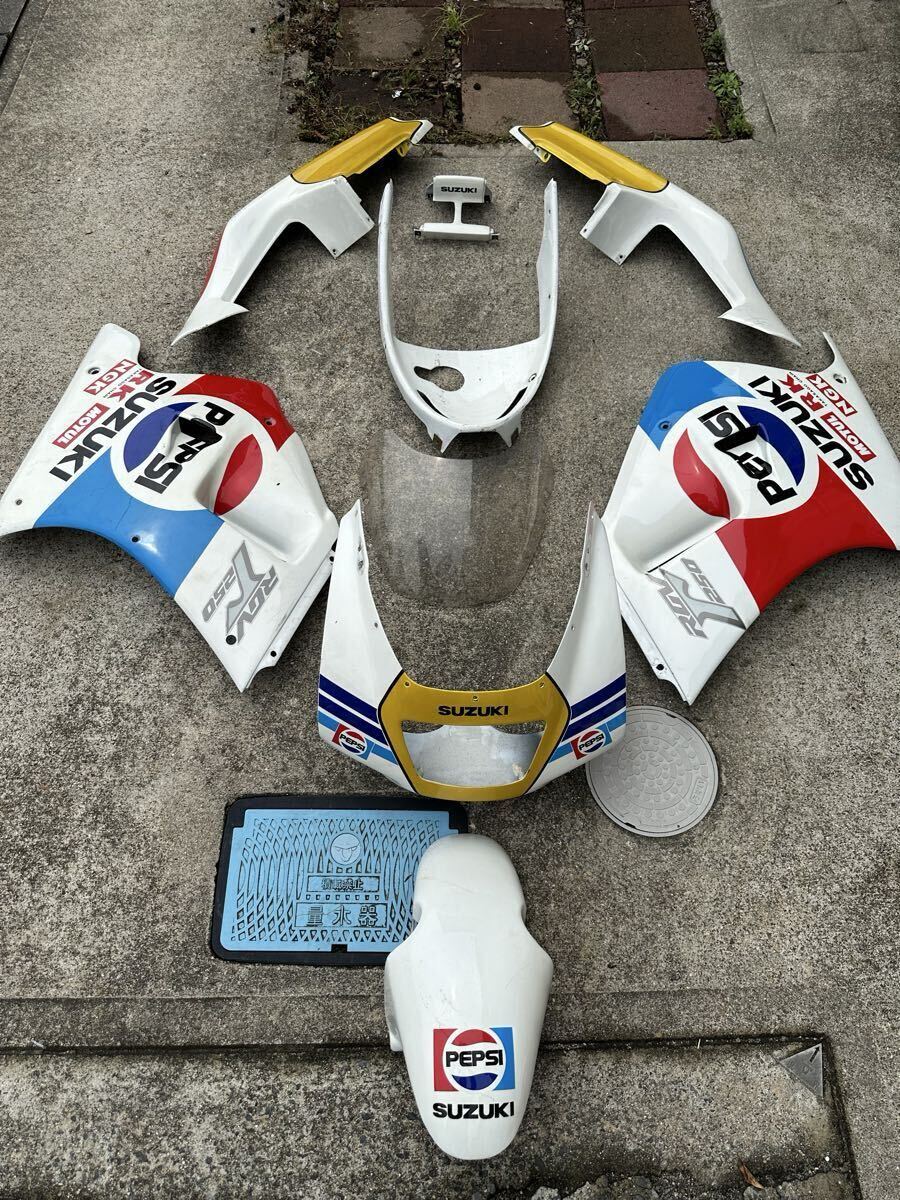 NSF250R フルカウル スクリーン付き 塗装後未使用 HRC純正カウル KDC