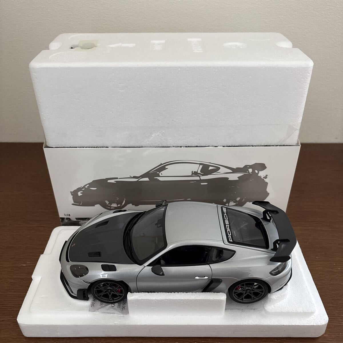 新品】Minichamps 1/18 ポルシェ 911 (991Ⅱ) ターボ S シルバー 限定