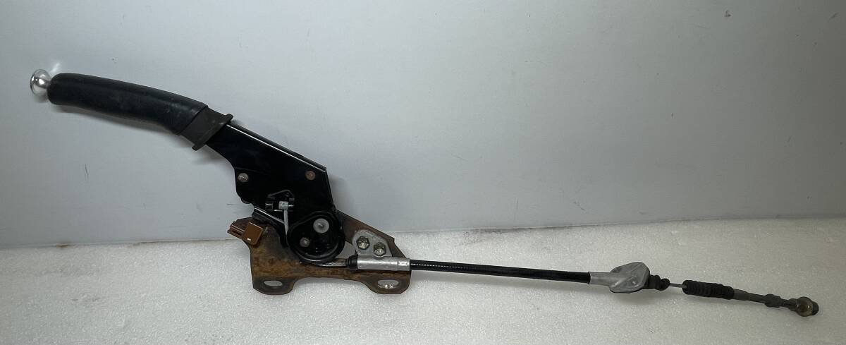 中古】トヨタ GX71 GX81 サイドブレーキレバー ミッション載せ換え
