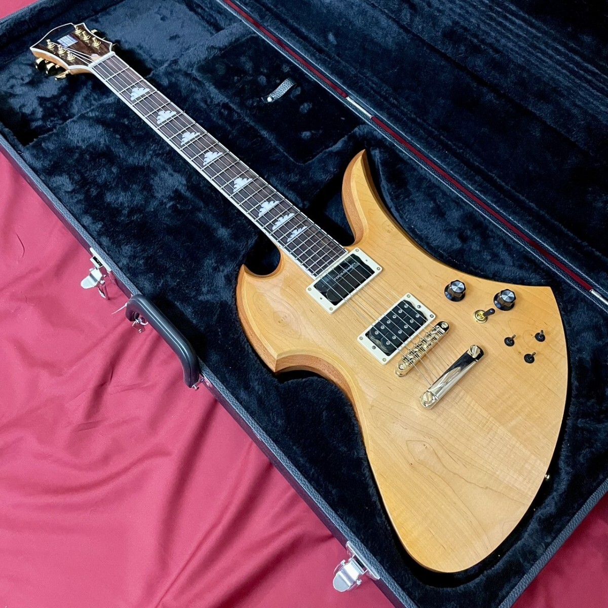 中古】自作 HIDE イエローハート風 Target Fernandes モッキンバードの