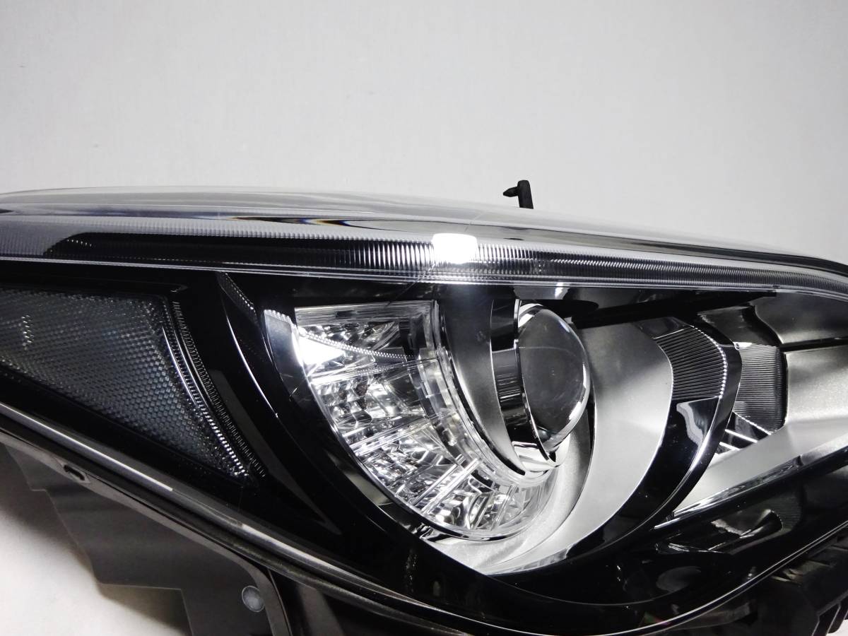 Y51フーガ 後期 ヘッドライト KOITO 100-23645