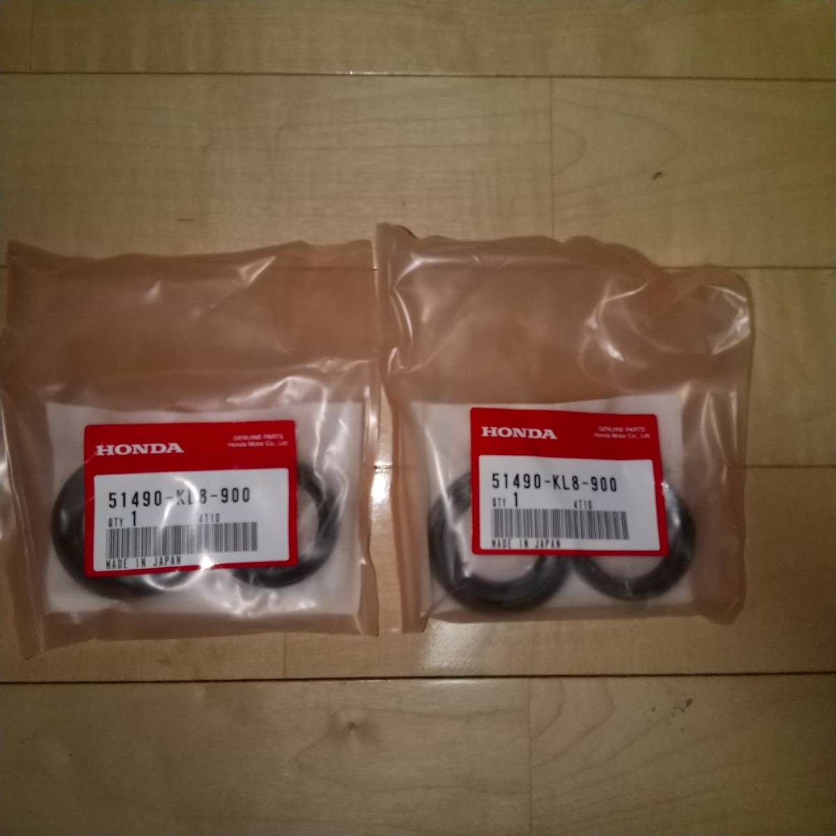 新品 送料無料 新品 ホンダ Kl8 900 シールセット フロントフォーク 2個セット 純正パーツ フォーサイトなど Honda の落札情報詳細 ヤフオク落札価格情報 オークフリー スマートフォン版