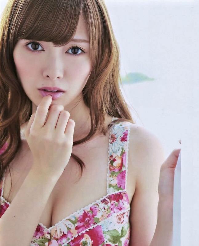 乃木坂46 白石麻衣 まとめ売り 新品】美品 乃木坂46 白石麻衣 L判写真30枚セットまとめ売り マル秘