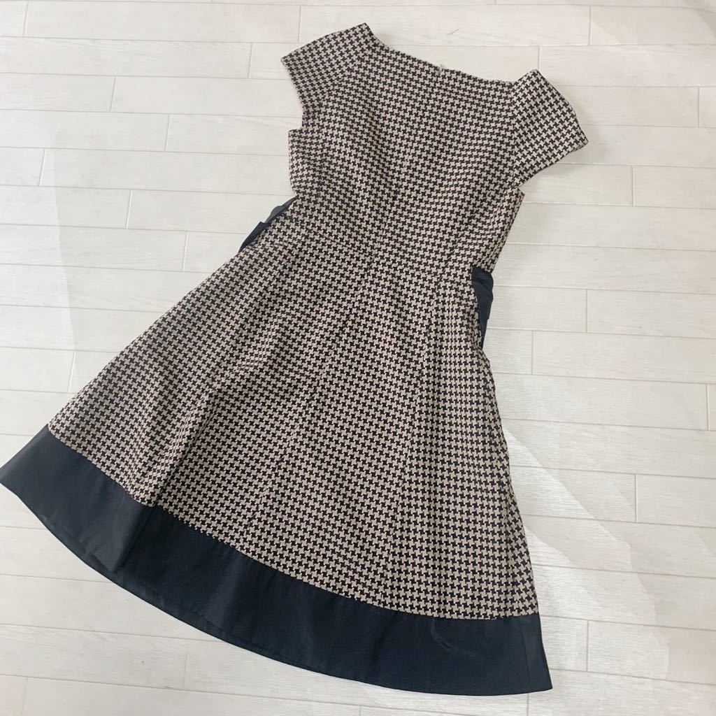 756 Strawberry Fields ストロベリーフィールズ ワンピース 膝丈ワンピース ノースリーブ 総柄 ブラック ベージュ レディース の落札情報詳細 ヤフオク落札価格情報 オークフリー スマートフォン版