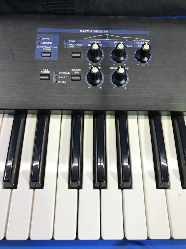 Roland ローランド シンセサイザー 電子ピアノ 鍵盤楽器 キーボード Juno D 音楽機材 ソフトカバー付き 器材 演奏 160 の落札情報詳細 ヤフオク落札価格情報 オークフリー スマートフォン版