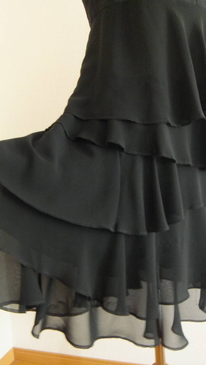 Comme Des Garcons Comme Des Garcons コムコム 切り替え段々ワンピース パーティー 結婚式 の落札情報詳細 ヤフオク落札価格情報 オークフリー スマートフォン版