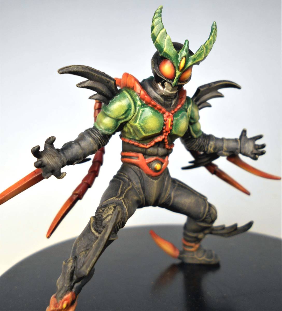 Hg仮面ライダー 仮面ライダーエクシードギルス リペイント 完成品 の落札情報詳細 ヤフオク落札価格情報 オークフリー スマートフォン版