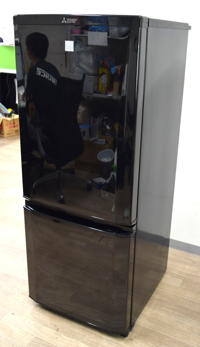 三菱ノンフロン冷凍冷蔵庫　MR-P15A-B　2017年製　146L　☆A6 格安で！三菱 冷蔵庫◇146L◇2017年製◇MR-P15A