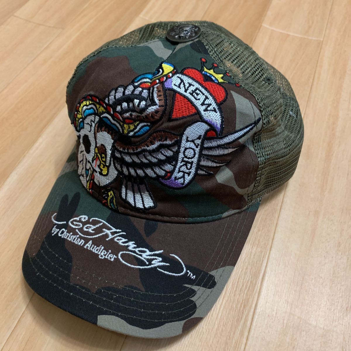 ★正規品★新品★ED HARDY★エドハーディ★メッシュキャップ★CAP★10★ Ed Hardy（エドハーディー）の「Ed Hardy 刺繍ﾒｯｼｭｷｬｯﾌﾟ
