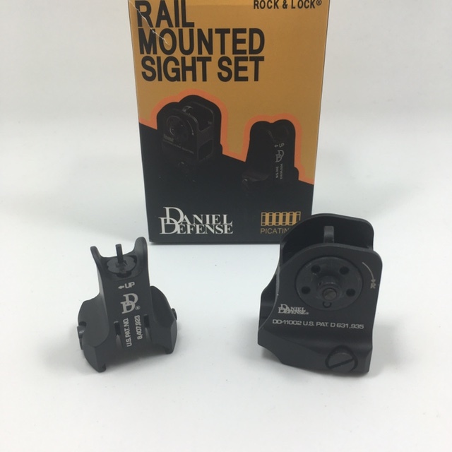 【実物】ダニエルディフェンス　サイトセット Amazon.co.jp: DANIEL DEFENSEタイプ リアルレプリカ アイアンサイト
