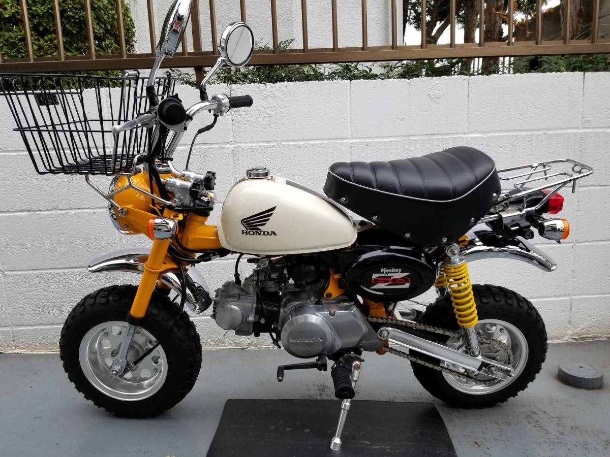 HONDA Monkey モンキーZ50J⑦2J クラシカルホワイトXプラズマイエロー