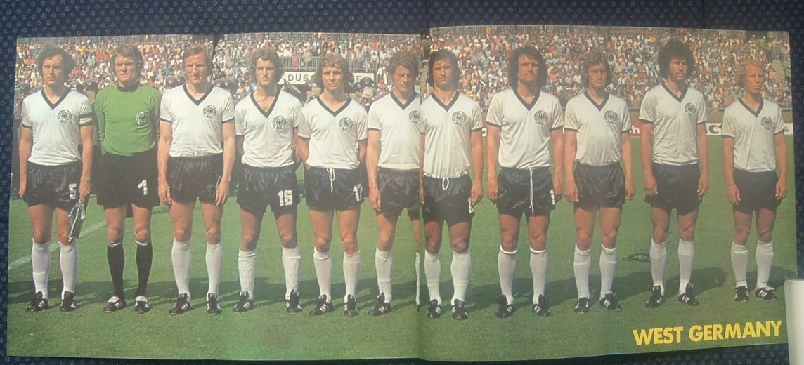74 西ドイツワールドカップ 別冊サッカーマガジン秋季号 1974年 ヨハン クライフ ベッケンバウアー ゲルト ミューラー の落札情報詳細 ヤフオク落札価格情報 オークフリー スマートフォン版