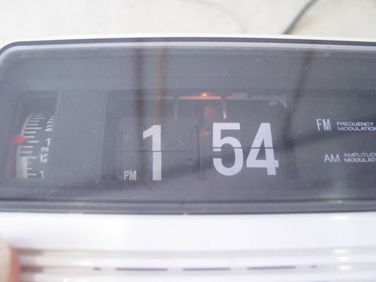 ☆SONY ソニー ICF-C110 FM/AW 2バンドクロックラジオ パタパタ時計