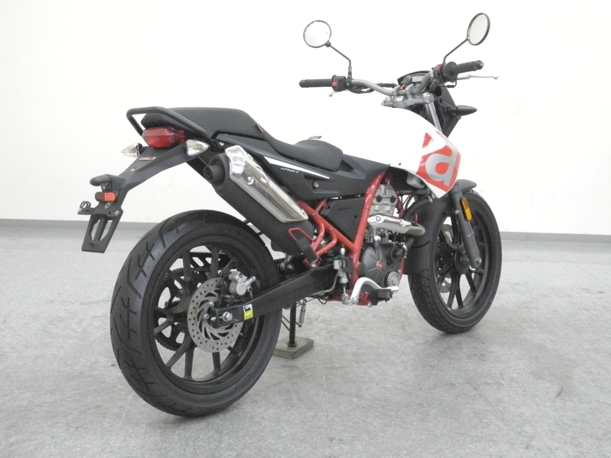 期間限定出品!! アプリリア STXカフェ125 【動画準備中】ローン可 現車