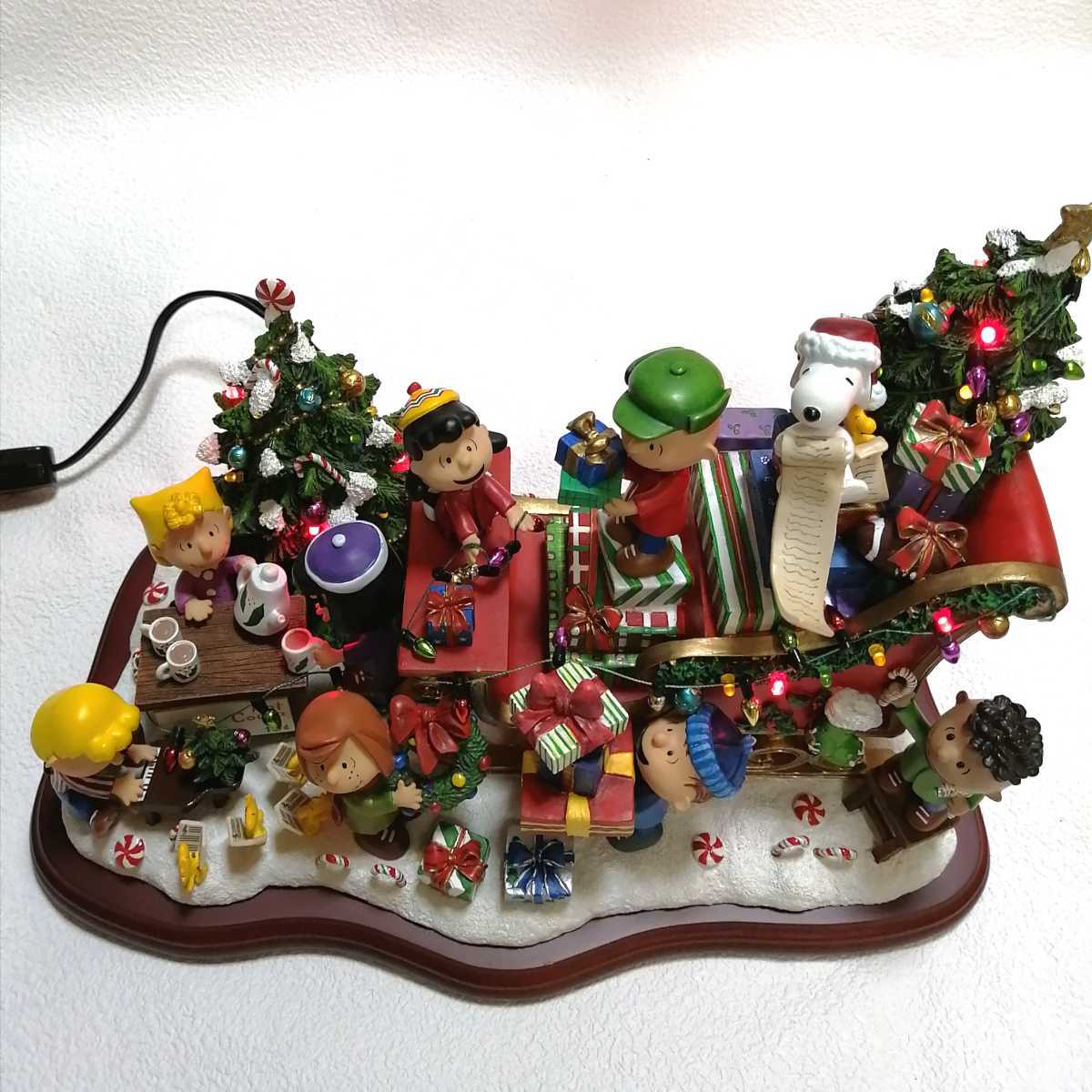 ダンバリーミント ピーナッツ スヌーピー クリスマスフィギュア