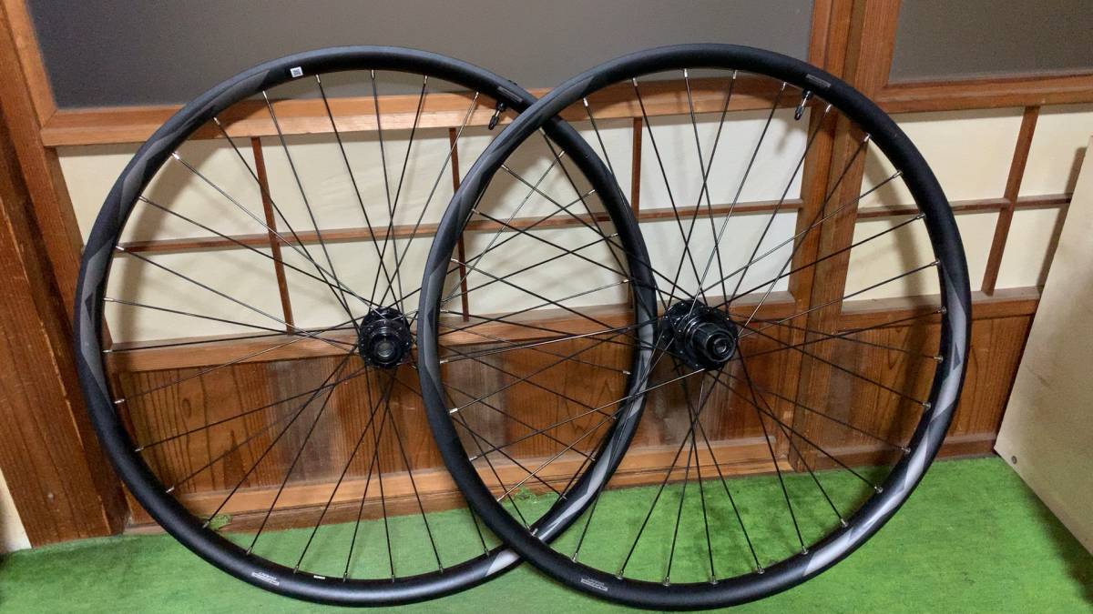 中古】GIANTジャイアント AM 27.5+ TLR 前後ホイール シマノ11S対応 Boost の落札情報詳細| ヤフオク落札価格情報 オークフリー・スマートフォン版 中古】GIANTジャイアント AM 27.5+ TLR 前後ホイール シマノ11S対応 Boost の落札情報詳細| ヤフオク落札価格情報 オークフリー・スマートフォン版