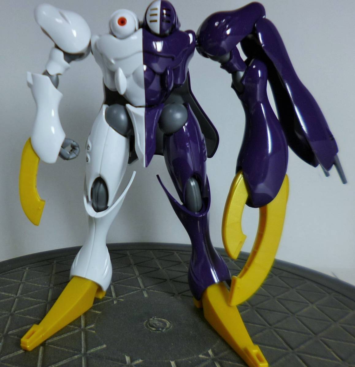 新品 ｈｇ 1 144 ディキトゥス 光のカリスト専用機 完成品 プレミアムバンダイ 機動戦士クロスボーン ガンダム 鋼鉄の7人 の落札情報詳細 ヤフオク落札価格情報 オークフリー スマートフォン版