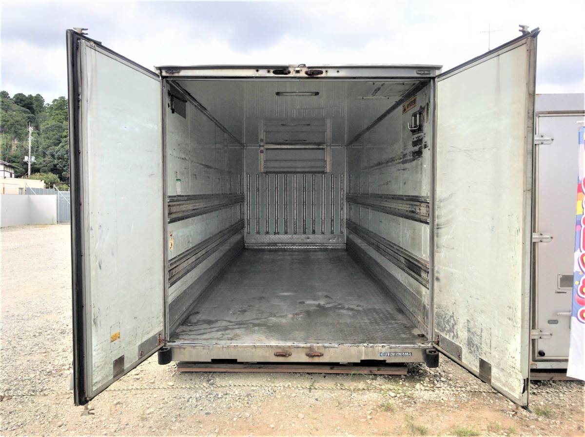 適当な価格 展示コンテナ物置 玄関 屋外収納 Labelians Fr