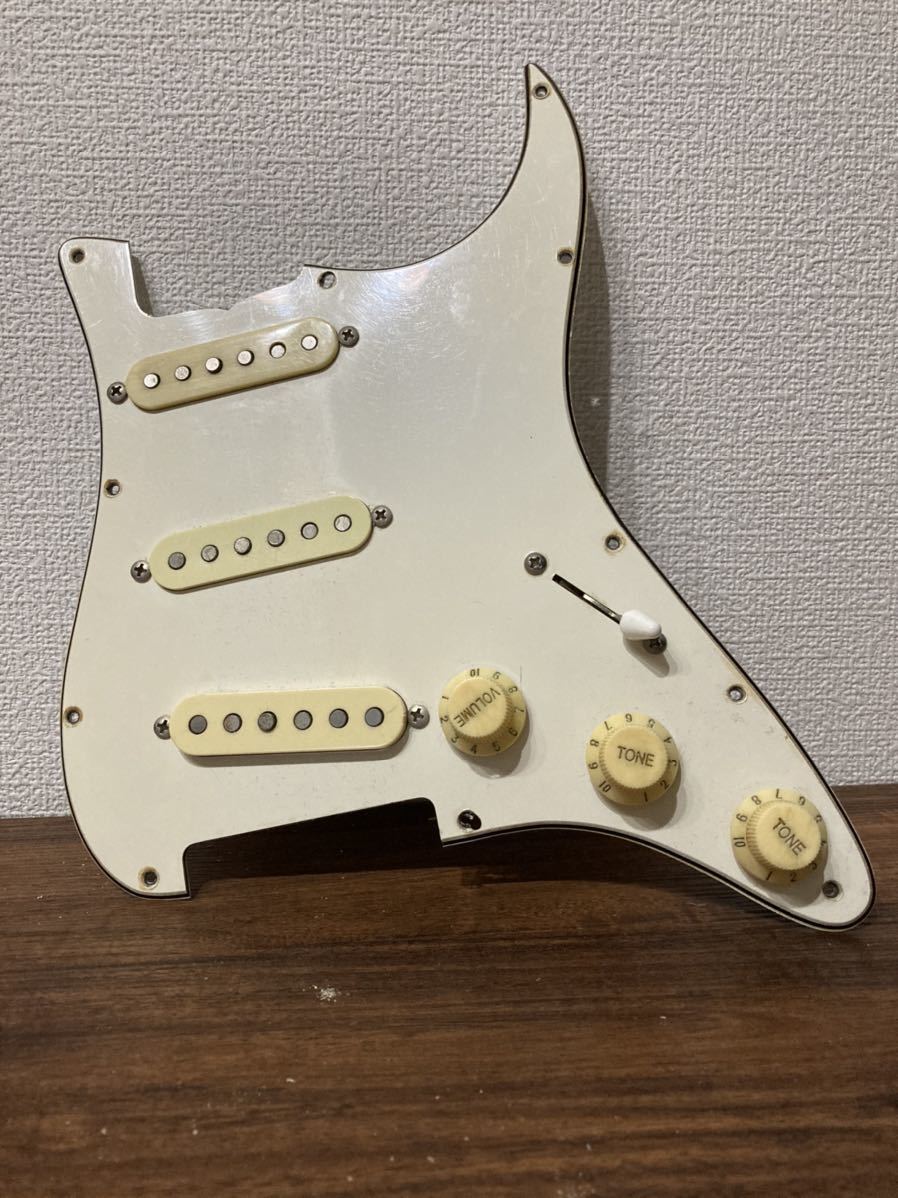 ◇FENDER？ ストラトキャスター ピックアップ アッセンブリー