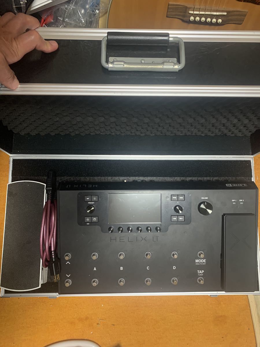 Helix lt 中古　純正ギグバッグ付き LINE6 HELIX LT 純正ケース付き LINE6 HELIX LT ギタープロセッサー