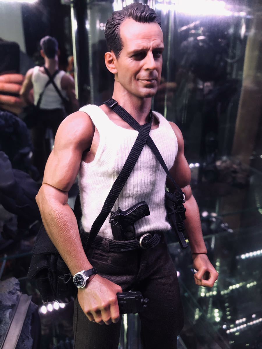 ダイハード ジョン マクレーン カスタム フィギュア 1/6 フィギュアの