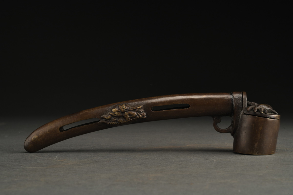 古い阿多張りキセル 喧嘩煙管 鷹に松彫 鳥に松彫 真鍮製 煙管 喫煙具