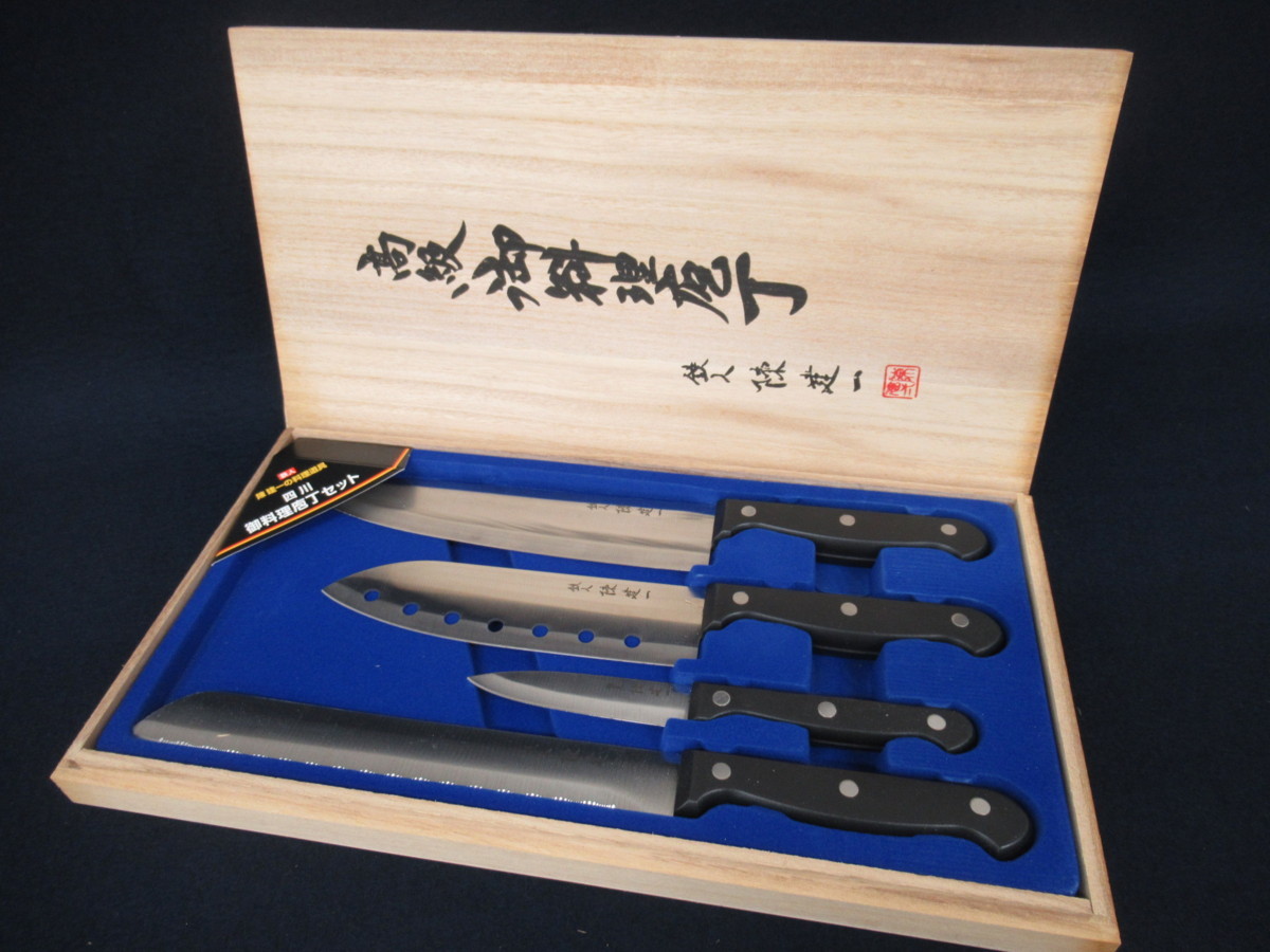 K70 陳健一 四川御料理包丁セット 4本組 桐箱付 穴あき包丁 ペティナイフ パン切包丁 牛刀包丁 の落札情報詳細 ヤフオク落札価格情報 オークフリー スマートフォン版