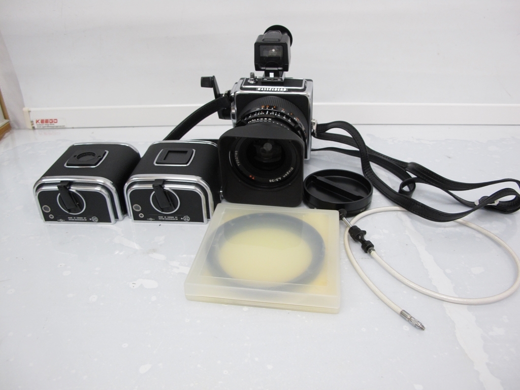 HASSELBLAD 903SWC Biogon 4.5/38 T＊ 中判カメラ Hasselblad 903 SWC
