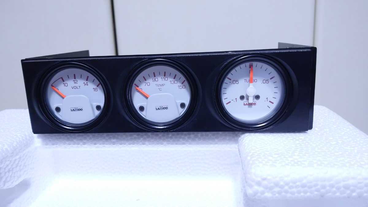 ラムコ(LAMCO)三連メーター 2025，高品質】 希少 ラムコ 3連メーター ホワイト LAMCO 水温 電圧