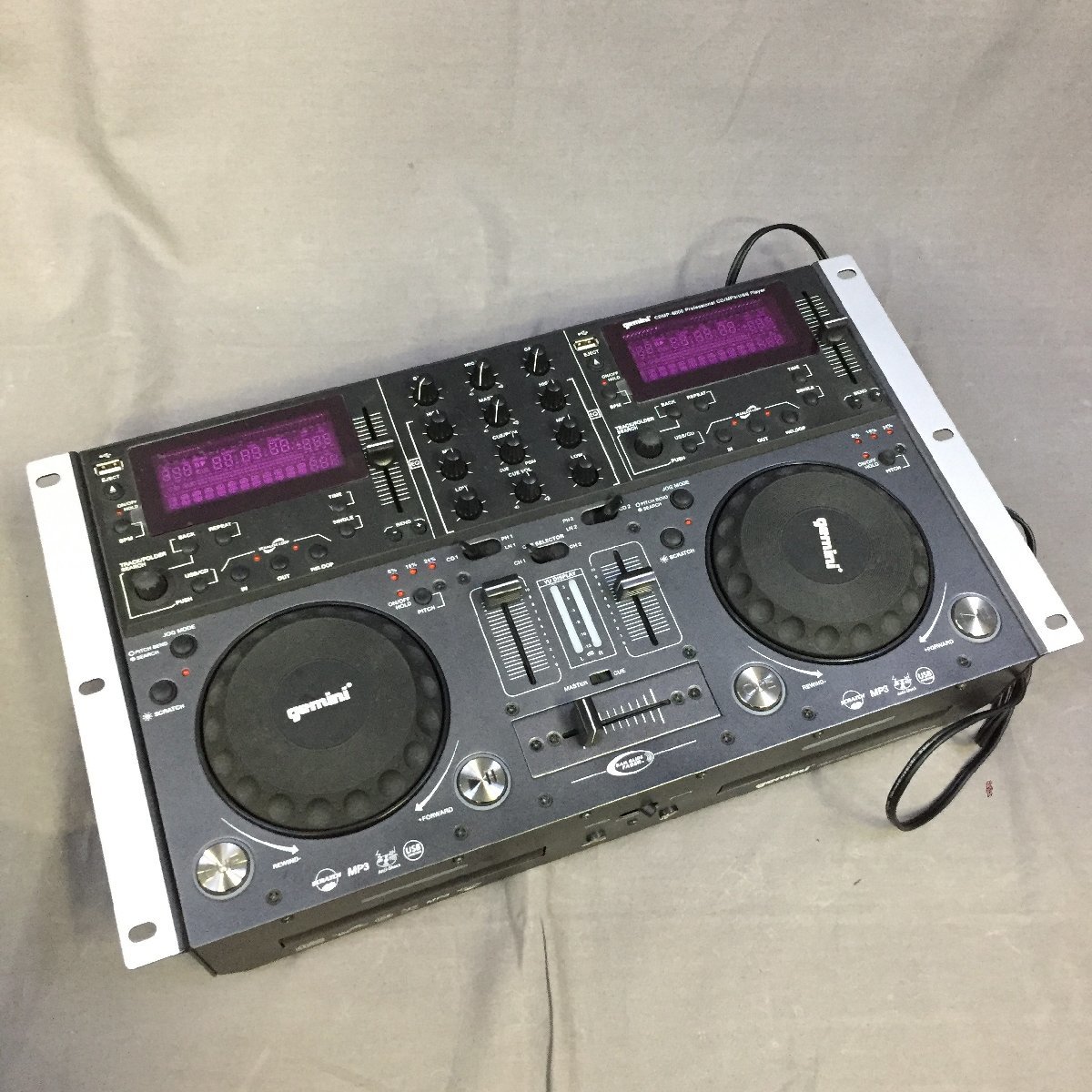 gemini ジェミニ CDMP-6000 CDJミキシングコンソール Gemini CDMP-6000 Dual CD/MP3/USB Mixing Console | zZounds
