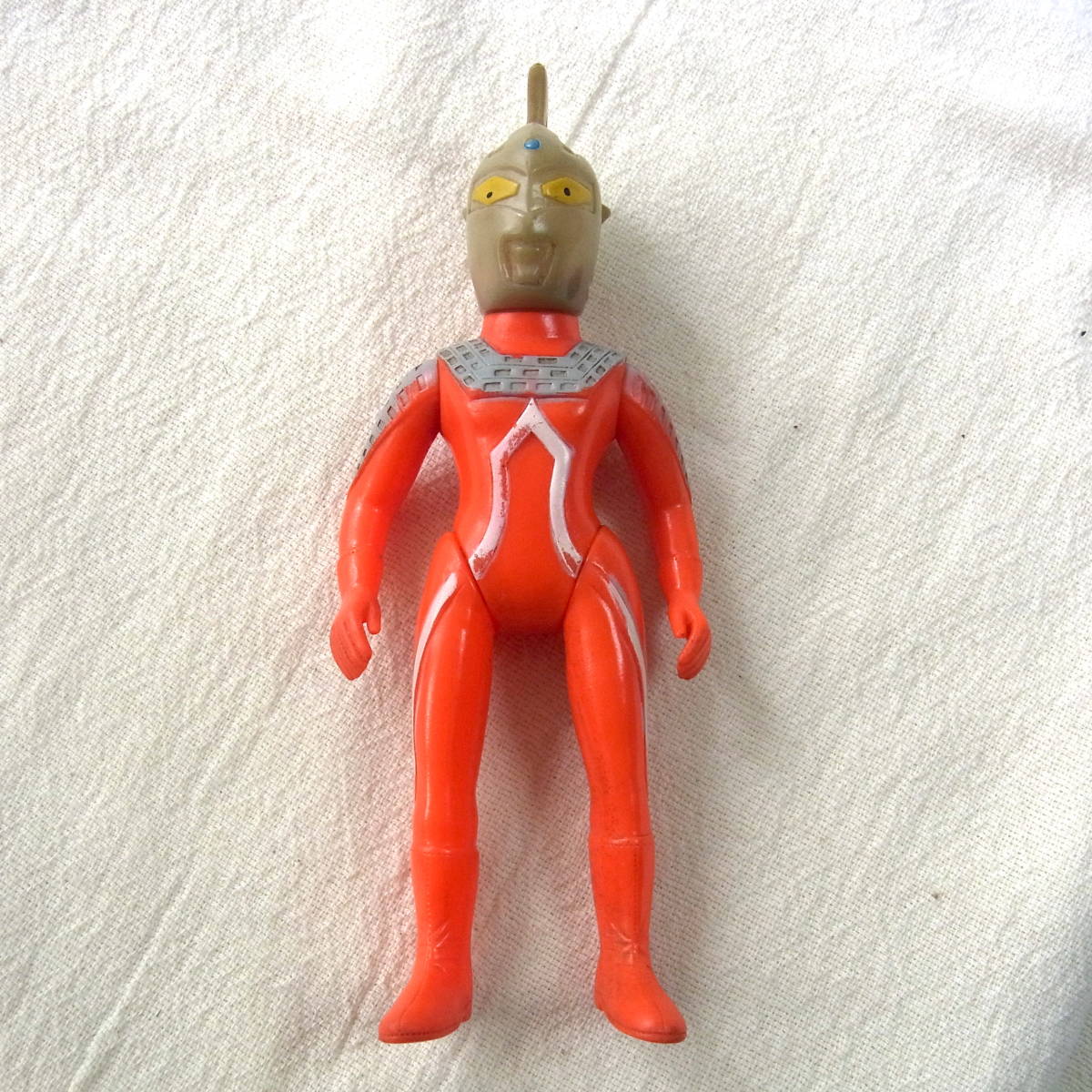 円谷プロ 1988年 MADE IN JAPAN ウルトラマン ソフビフィギュア