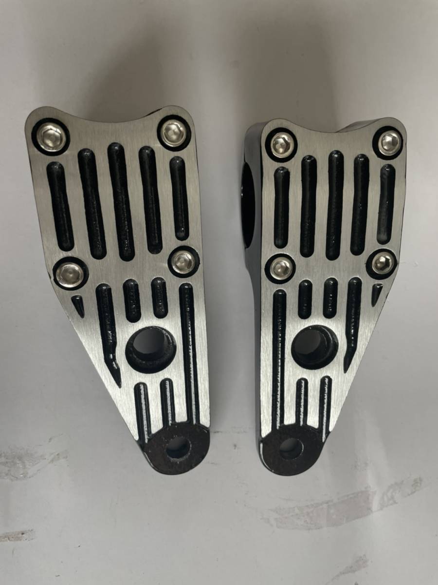 未使用新品送料込み　JMC製Z1Z2 その他36φ用ライトステー Amazon.co.jp: JMC 復刻砂型 ライトステー36φ ショット Z1 Z2