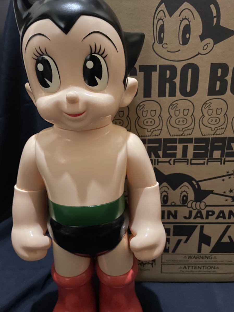 Astro Boy #5 Big Scale Secret Base Sofubi Art Toy Japan