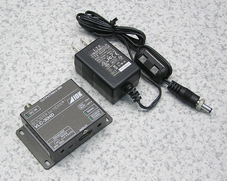 ☆IDK / VAC-2000HD HDMI対応のデジタル映像・音声信号分配器☆3987