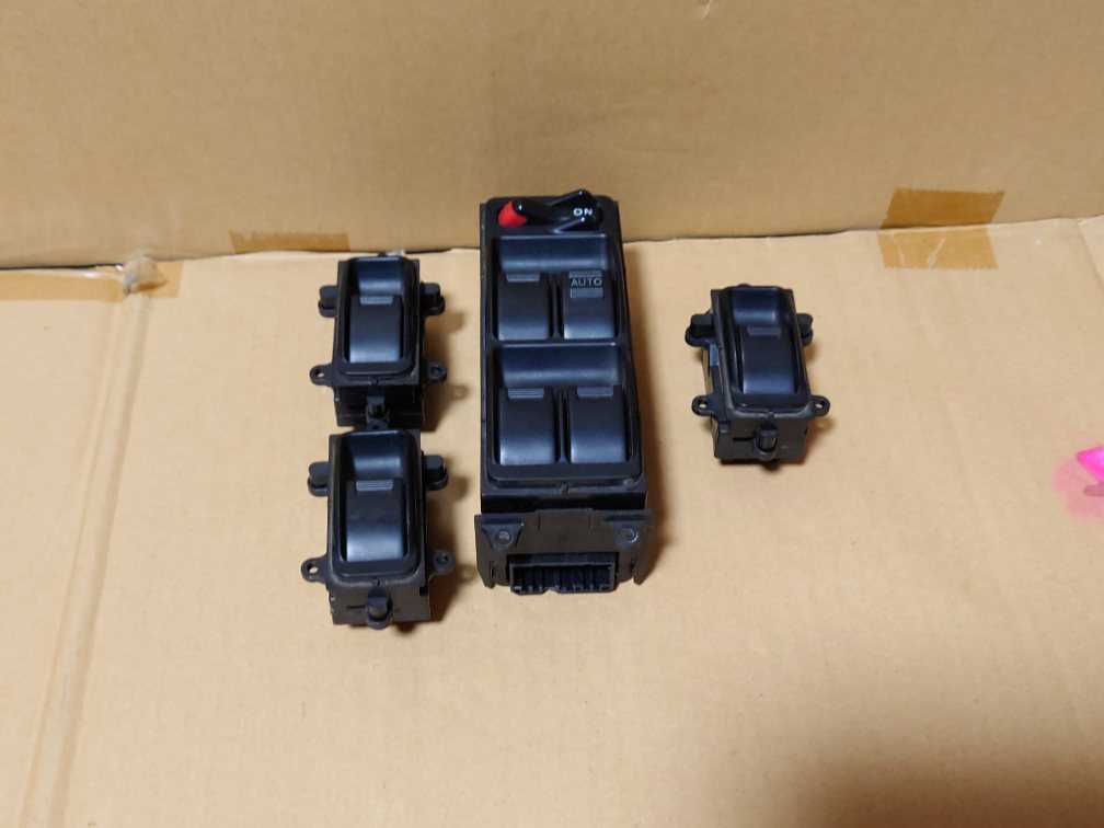 【目立った傷や汚れなし】ホンダ アコードワゴン CH9 パワーウィンドウ スイッチ 35750S0A 運転席他 HONDA ACCORD