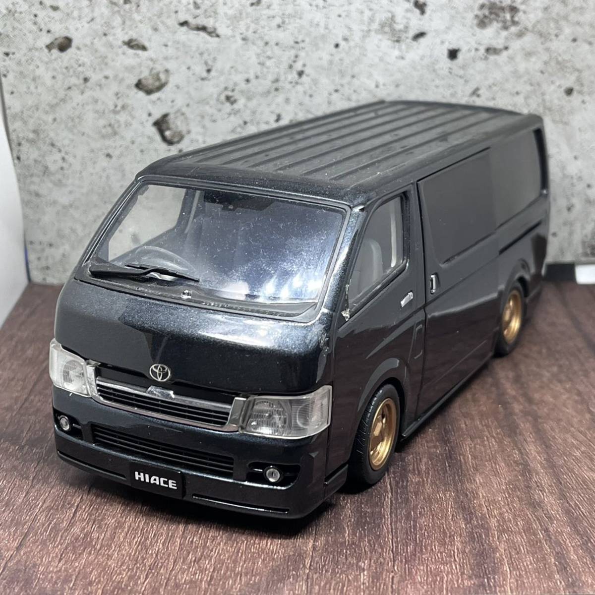 ハイエース プラモデル 完成品 Yahoo!オークション - ハイエース アオシマ boxystyle 1/24