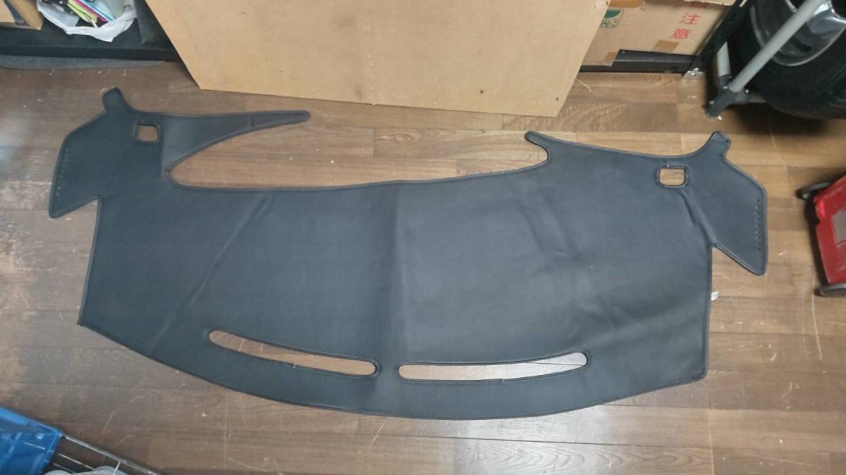 ムーンアイズダッシュマット　TCRエスティマ用 ムーンアイズダッシュマット TCRエスティマ用