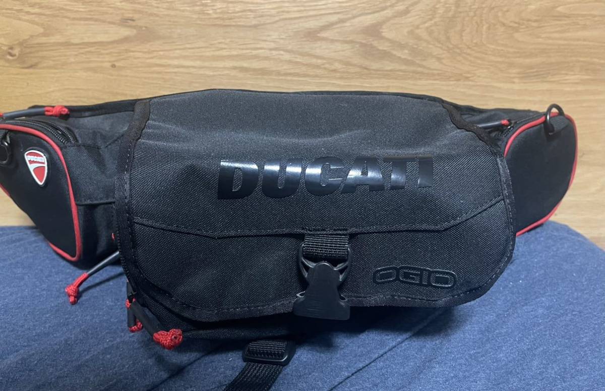 未使用に近い】Ducati x Ogio ウエストバッグ レッドラインP1